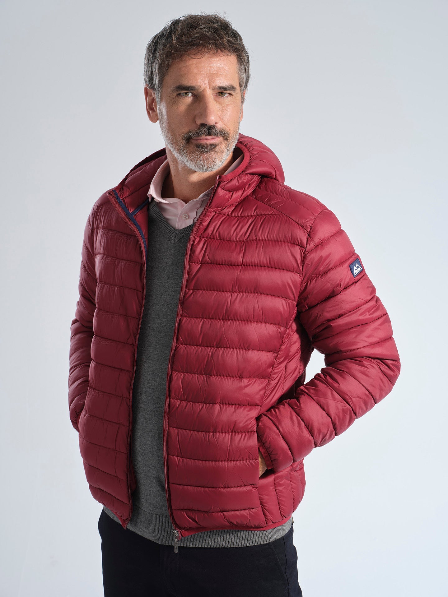 CHAQUETA JACKHOOD BURGUNDY - Polo Hills