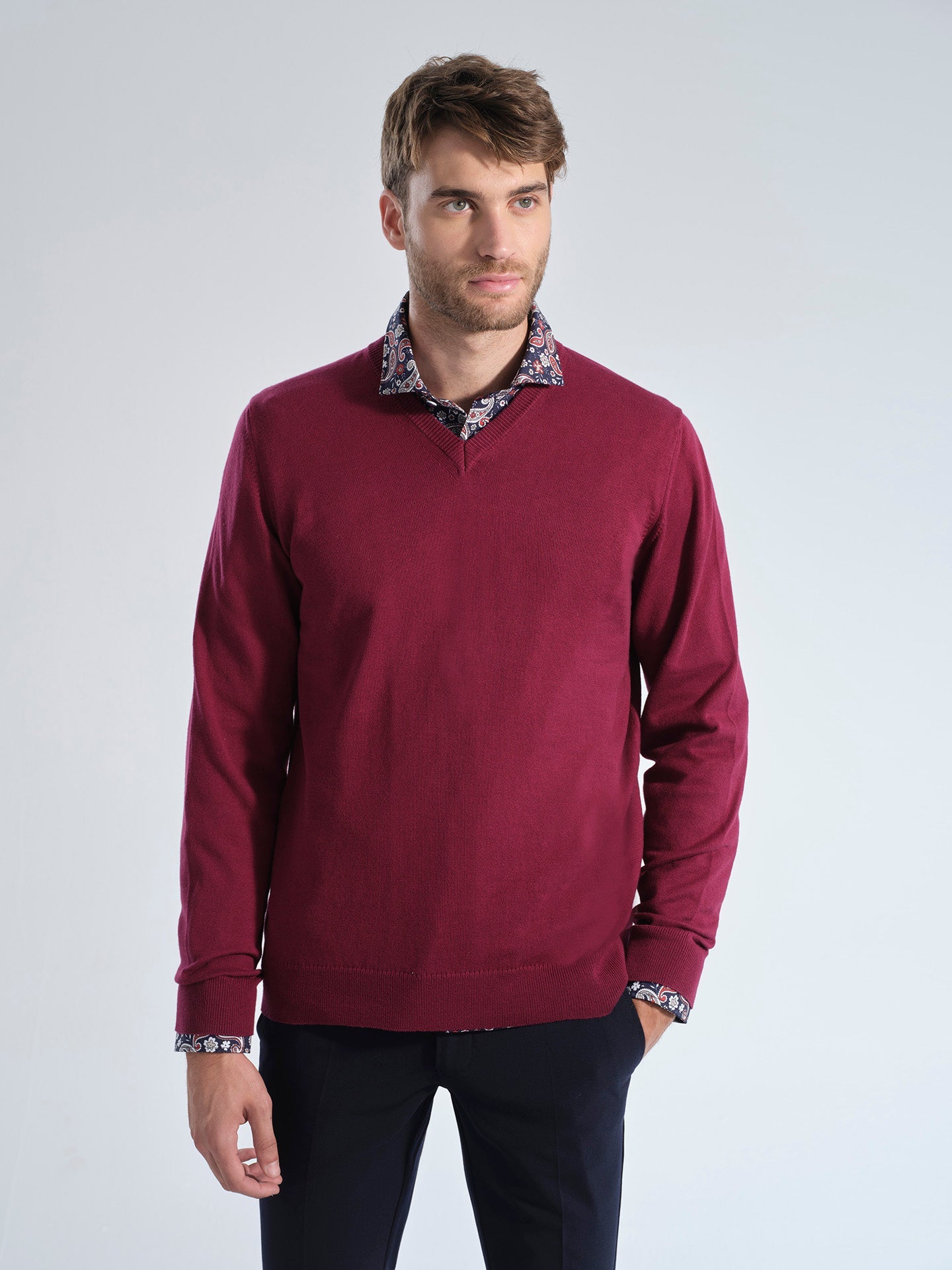 Jersey lana merino cuello pico visón: 79,90 €