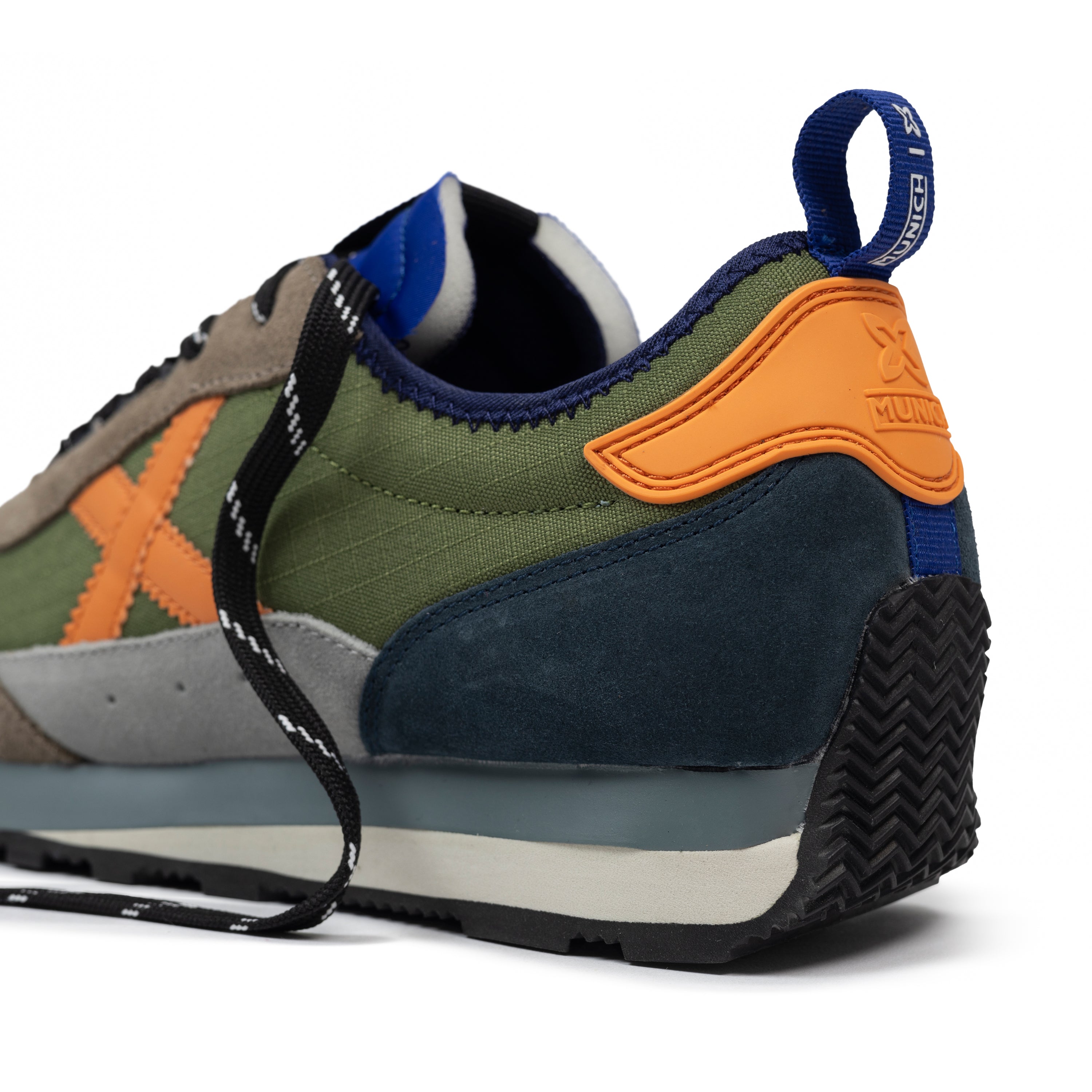 SNEACKERS MUNICH UM 88 - Polo Hills